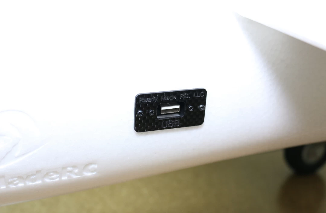 RMRC USB Update Panel Port (Mini-USB) With Extension Cable 2 RMRC USB Update Panel Port (Mini-USB) With Extension Cable - Image 2