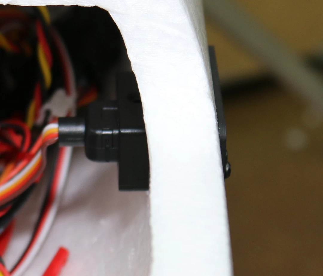 RMRC USB Update Panel Port (Mini-USB) With Extension Cable 4 RMRC USB Update Panel Port (Mini-USB) With Extension Cable - Image 4